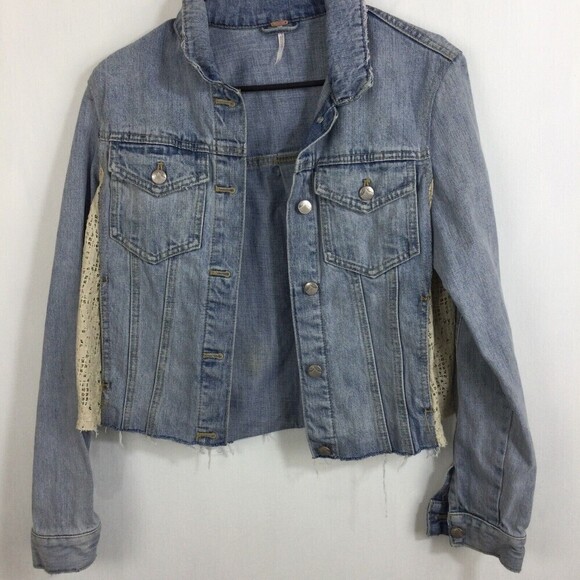 Free People Womens Lace Panel Denim Jacket Light Dungaree Blue Size Small - Picture 13 of 13